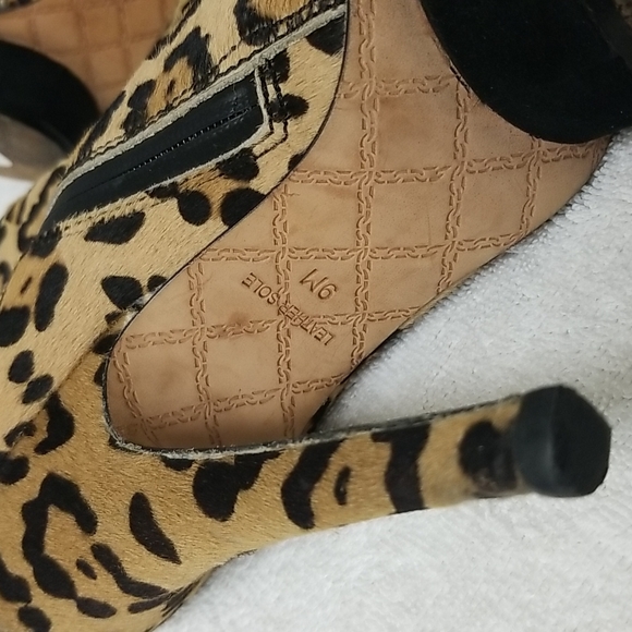 L.A.M.B. leopard print leather heels - Picture 6 of 10